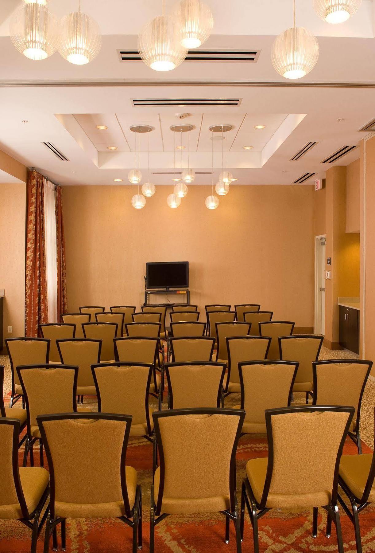 Residence Inn By Marriott Fairfax City Exterior photo