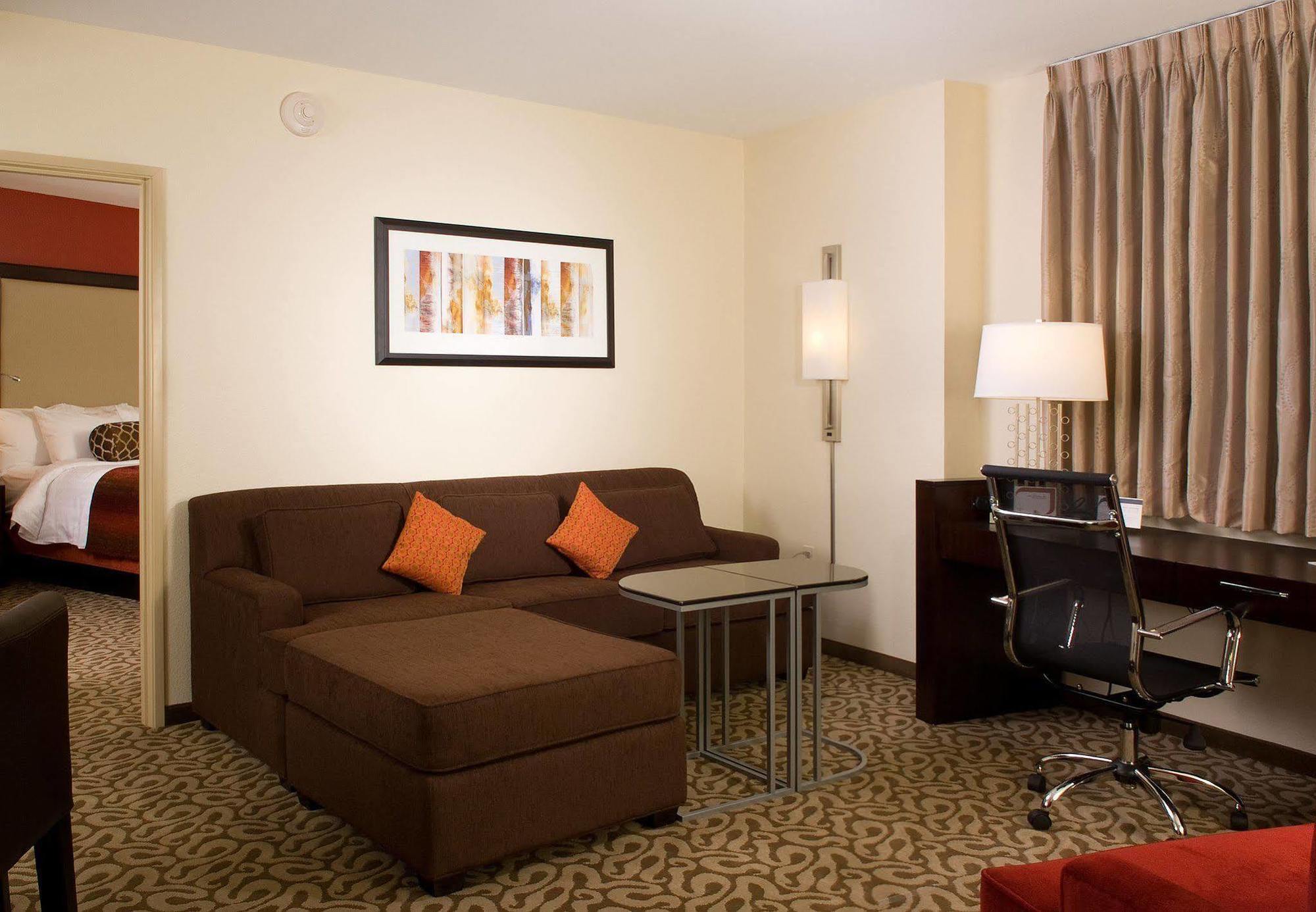 Residence Inn By Marriott Fairfax City Exterior photo